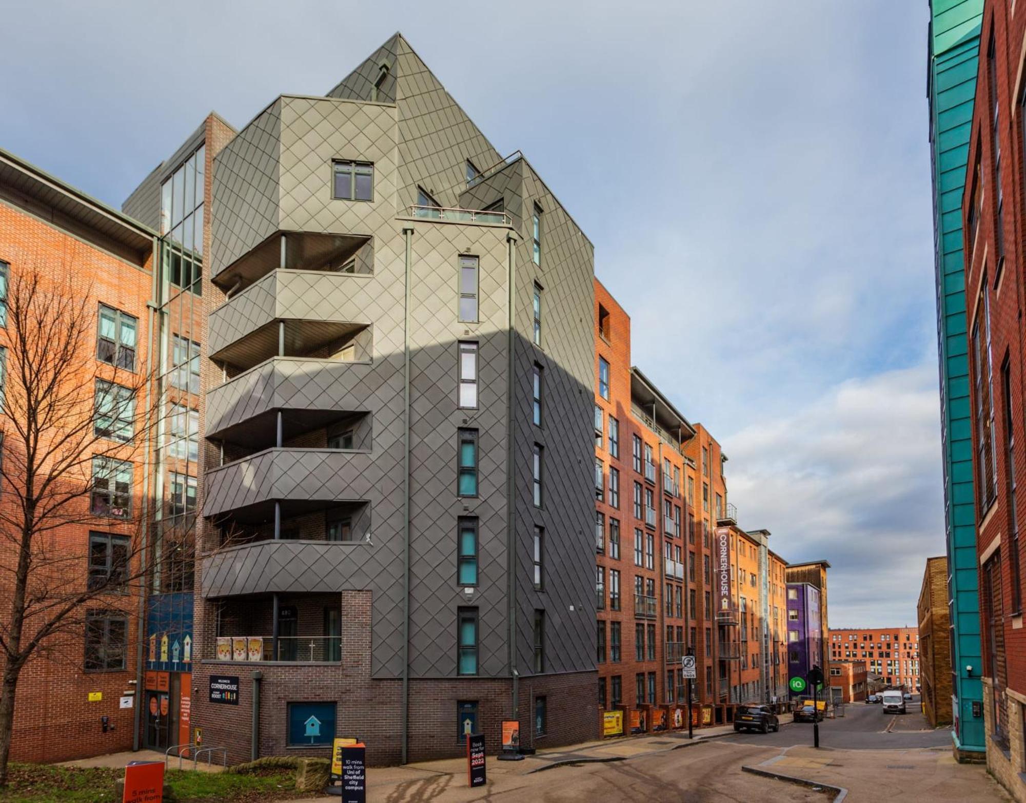 Corner House In Sheffield Exterior foto